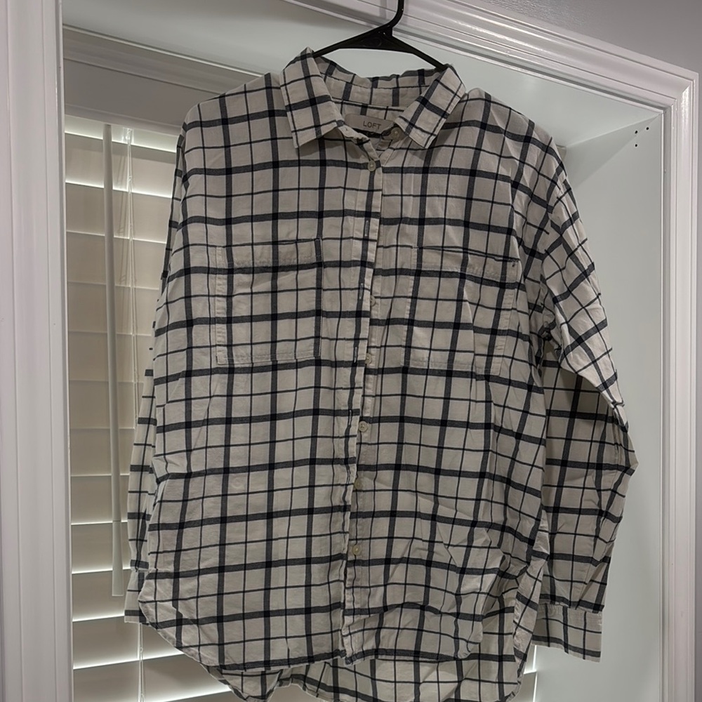 LOFT Black and White Casual Button Down Shirt
